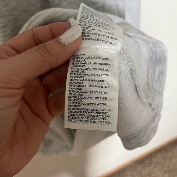 Divided by H&M Peplum style sweatshirt dress - Picture 6 of 6